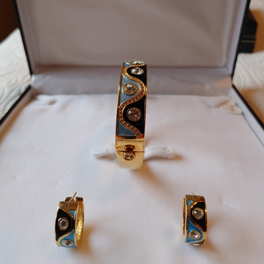 "Haze" Bracelet & Earring Set